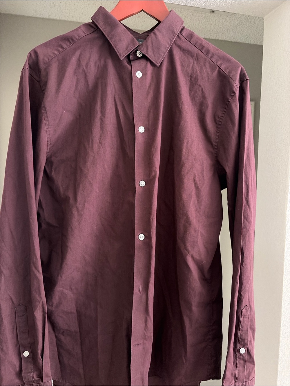 H&M Men's Burgundy Long-Sleeve Button-Up Shirt